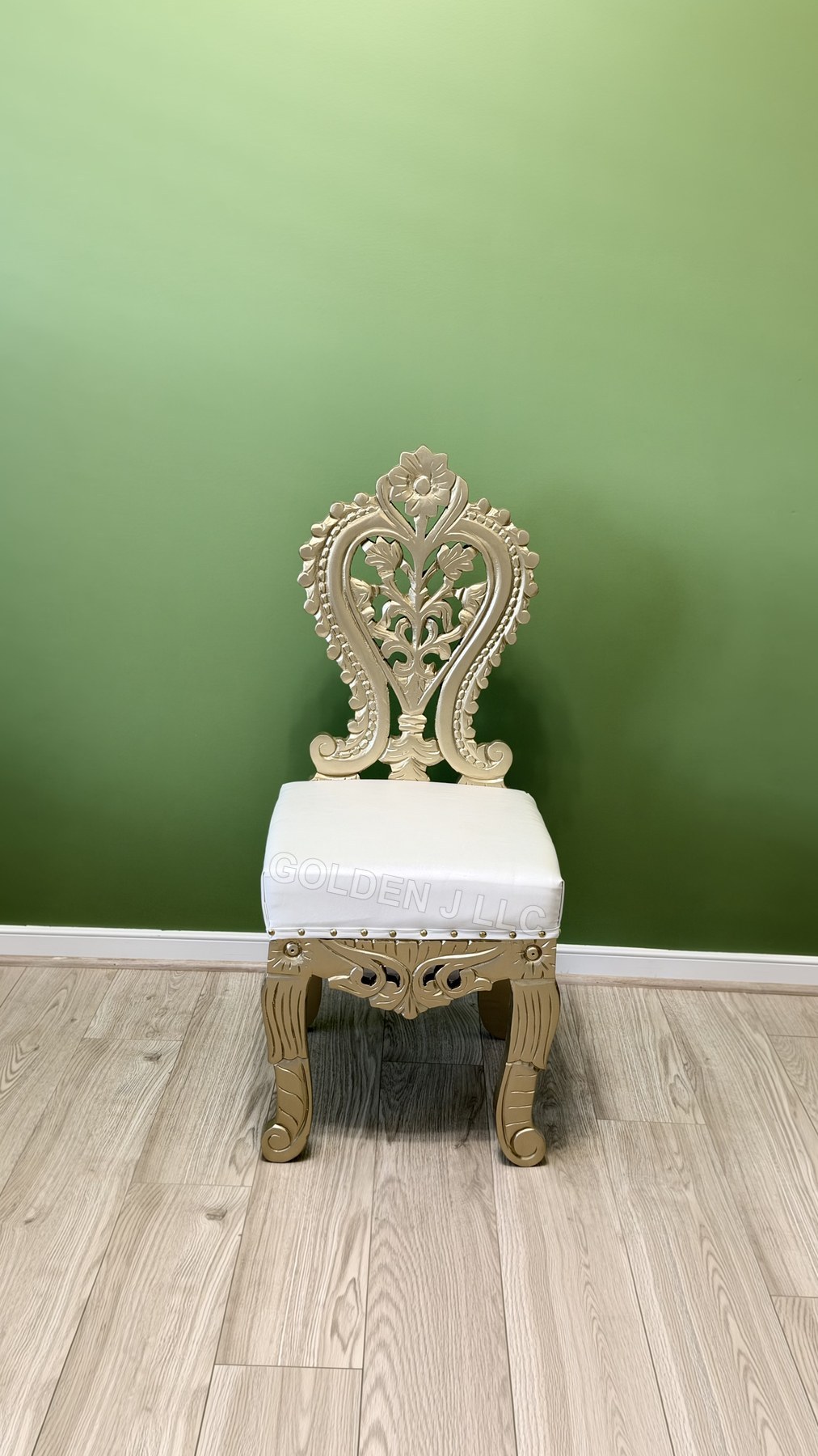 Single Big Ornate Child Throne